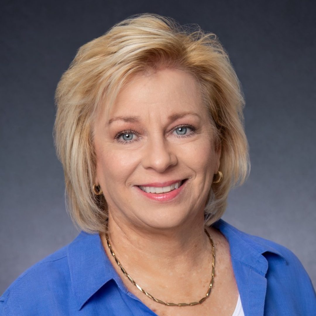 Pam Plager headshot